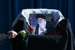 Iran Siapkan Pemakaman Besar-besaran untuk Ayatollah Ali Khamenei