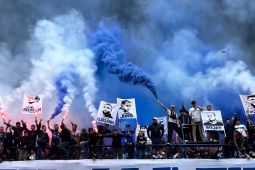 Persib Larang Bobotoh Nyalakan Flare dan Petasan di Laga Pamungkas Lawan Persijap