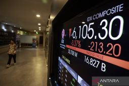 IHSG Ditutup Melemah ke 6.130, Tekanan Profit Taking Jelang Libur Idul Adha