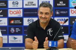 Pelatih Arema Persembahkan Kemenangan atas PSIM untuk Suporter