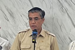 Menaker Respons Isu Potensi PHK akibat Pelemahan Rupiah