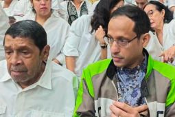 Nadiem Kenakan Jaket Ojol Hadapi Sidang Pleidoi Kasus Chromebook