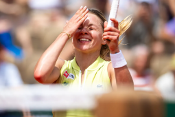 Maja Chwalinska Ukir Sejarah, Lolos ke Final Roland Garros 2026