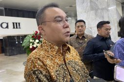 DPR Imbau Masyarakat Tukarkan Dolar AS agar Rupiah Bisa Menguat