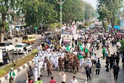 Ratusan Warga Karawang Desak Penutupan Permanen THM di Karawang