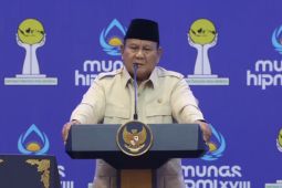 Prabowo: Presiden Harus Beri Contoh Pakai Mobil Buatan Anak Bangsa