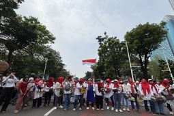 Kelompok Emak Muda Bersatu Sampaikan Delapan Poin dalam Aksi Damai di Monas