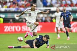 De la Fuente Puji Penampilan Oyarzabal saat Lawan Austria