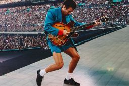 Harry Styles Tumbang di Panggung saat Konser di London