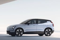 Volvo Mulai Ganti Baterai EX30 Terdampak Recall Risiko Kebakaran di Australia