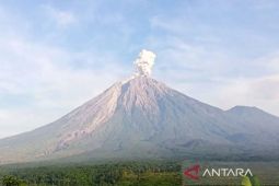 Pendakian Gunung Semeru Ditutup Sementara untuk Hormati Hari Raya Karo
