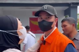 Mantan Bupati Rejang Lebong dan Kadis PUPR Resmi Ditahan di Rutan Bengkulu