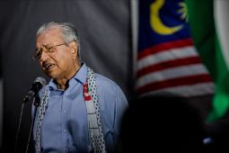 PM Anwar Ibrahim Doakan Mahathir Mohamad di Ulang Tahun ke-101