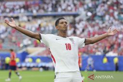 Puja-puji Suporter Inggris untuk Jude Bellingham