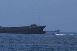 Iran Sebut Selat Hormuz Akan Dibuka Lagi Jika AS Hentikan Intervensi