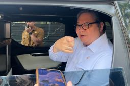Airlangga Akan Laporkan Skema BBM Khusus untuk Nelayan kepada Prabowo