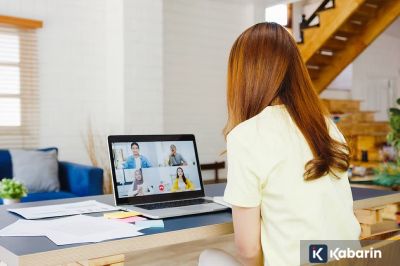 Kerja WFH bikin perempuan lebih bahagia, benarkah?