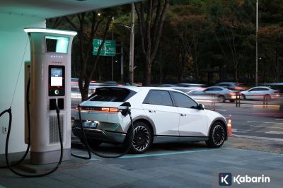 Beberapa Mobil Listrik Hyundai & Kia Disarankan Parkir di Luar Ruangan