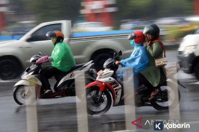 Prakiraan Cuaca Hari Ini: Sebagian Besar Indonesia Diguyur Hujan Ringan