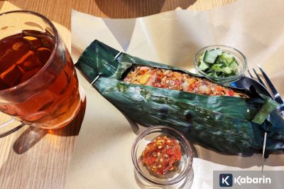 Resep & cara praktis buat nasi bakar ayam suwir kemangi yang lezat di rumah