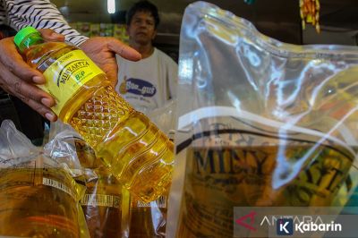 Pemerintah Pertahankan HET Minyakita Rp15.700 per Liter, Fokus Perkuat Distribusi