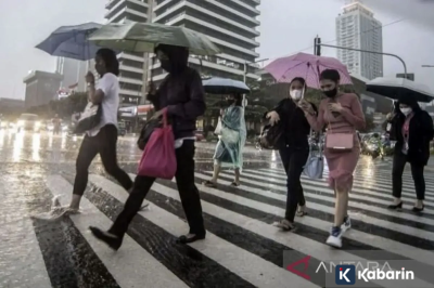 Rutin bersihkan debu di rumah agar terhindar dari mikroplastik