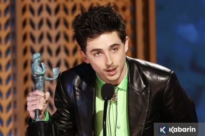 Timothee Chalamet Berterima Kasih pada Kylie Jenner di Critics Choice Award