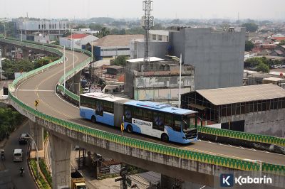 Layanan Transjakarta koridor 13 terhambat karena proyek galian di Pesanggrahan