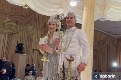 Al Ghazali dan Alyssa Daguise umumkan kehamilan pertama