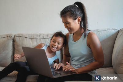 Inilah Bentuk Pendampingan yang Bisa Diberikan saat Anak Lagi Screen Time