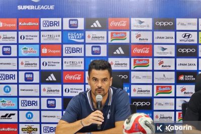 Carlos Pena siapkan banyak taktik jelang lawan Persik Kediri