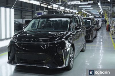 Maxus resmi salurkan EV buatan lokal Mifa 7 dan Mifa 9 ke pelanggan Jakarta