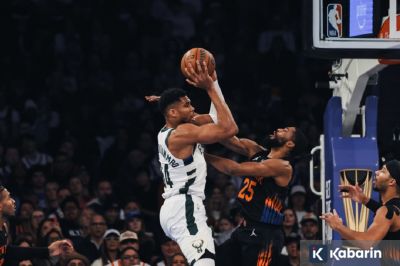 Giannis Antetokounmpo jalani MRI usai cedera betis saat lawan Pistons