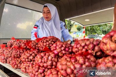 Harga bahan pangan hari ini: Cabe Rp65.400/kg, telur Rp32.250/kg