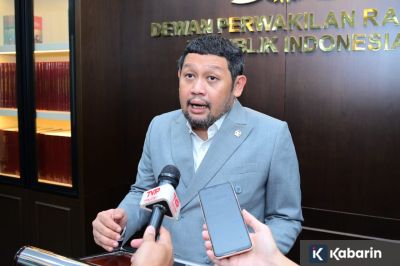 DPR minta Polisi tindak tegas teror bom di 10 sekolah Depok