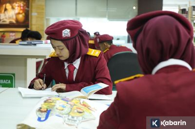 Siswa Sekolah Rakyat merasakan pengalaman belajar di Perpusnas