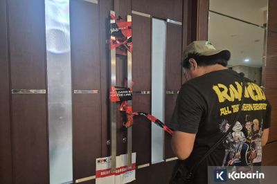 Ruang kerja Bupati Bekasi disegel KPK