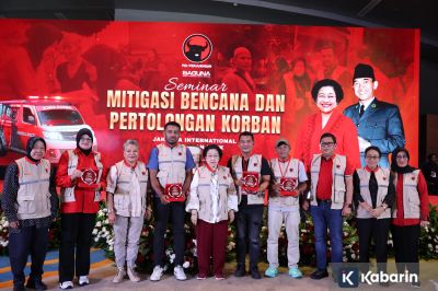 Megawati temui langsung tiga korban bencana dari tiga daerah