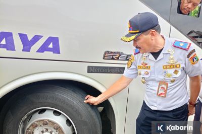 Sekitar 20 persen bus di Terminal Kampung Rambutan belum layak
