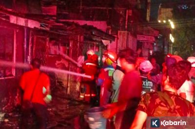 5 orang tewas dalam kebakaran gudang aksesoris di Penjaringan, Jakut