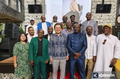 Pesepak bola Kamerun eks Liga Indonesia reuni di KBRI Yaounde