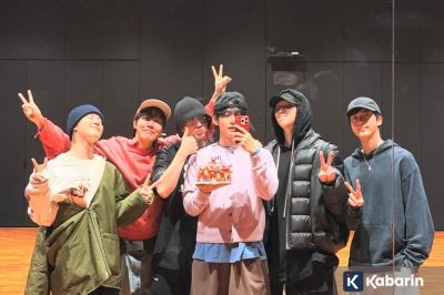 V BTS Rayakan Usia 30 Tahun dengan Momen Hangat Bersama Member