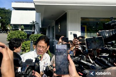 Prabowo Pimpin Rapat Terbatas dengan Airlangga, Purbaya, Bahlil, dan Rosan di Istana