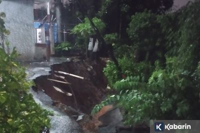 Wagub Rano Pastikan Longsor di Tepian Kali Angke Jakarta Barat Sudah Ditangani