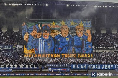 Tiket Pertandingan Persib vs Persija Ludes Terjual