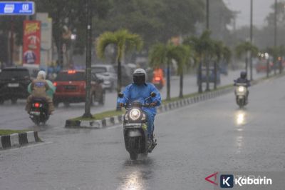 Motor Disarankan Langsung Dicuci Kalau Habis Kehujanan