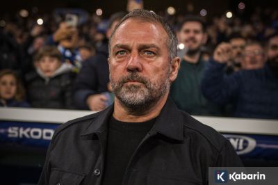 Flick Targetkan Barcelona Pertahankan Gelar Piala Super Spanyol