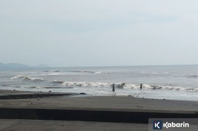 Bali Berpotensi Alami Gelombang Tinggi hingga 12 Januari