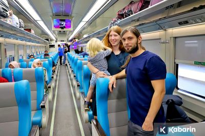 694 Ribu Wisatawan Mancanegara Naik Kereta Api Jarak Jauh Sepanjang 2025