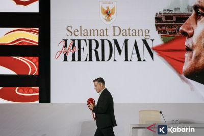 Herdman Ungkap Sudah Sambung Komunikasi dengan Jay Idzes dan Pemain Inti Sejak Natal